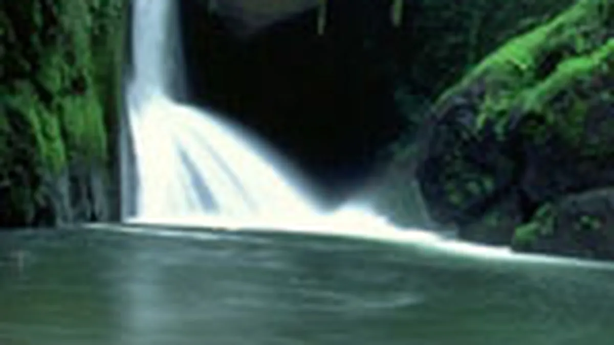 Eturia vrea sa vanda in 6 luni pachete turistice de 80.000 euro in Costa Rica