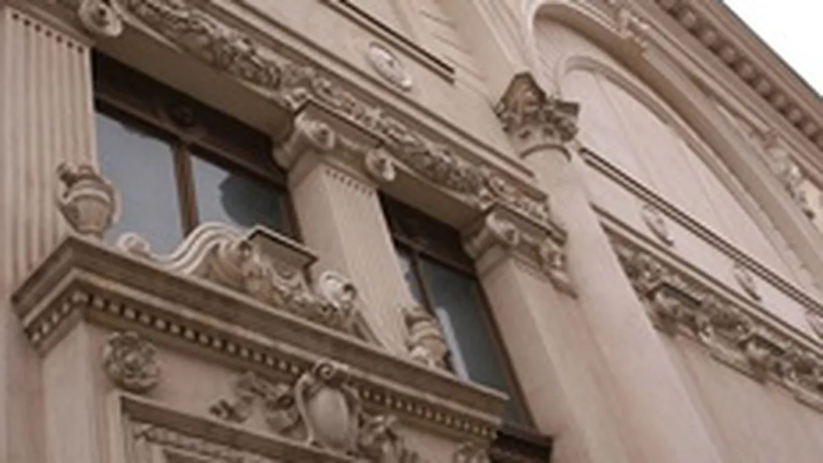 Capitol si-a micsorat pierderea cu 8,9% in S1, pana la 29.500 euro