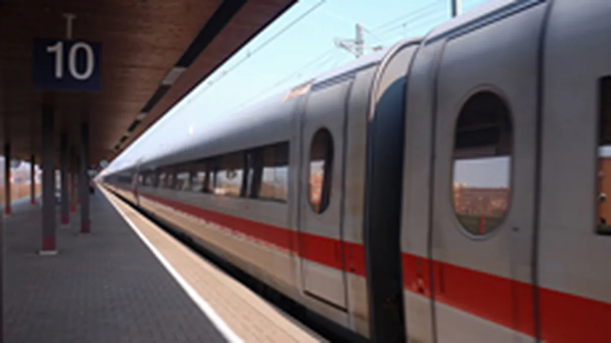 Agentiile de turism pot rezerva bilete CFR Calatori pe Internet