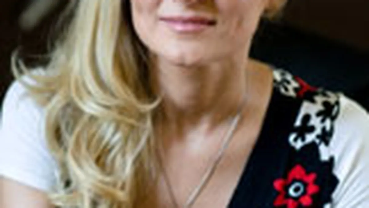 Andreea Vass: Cu un ochi in ograda americanilor