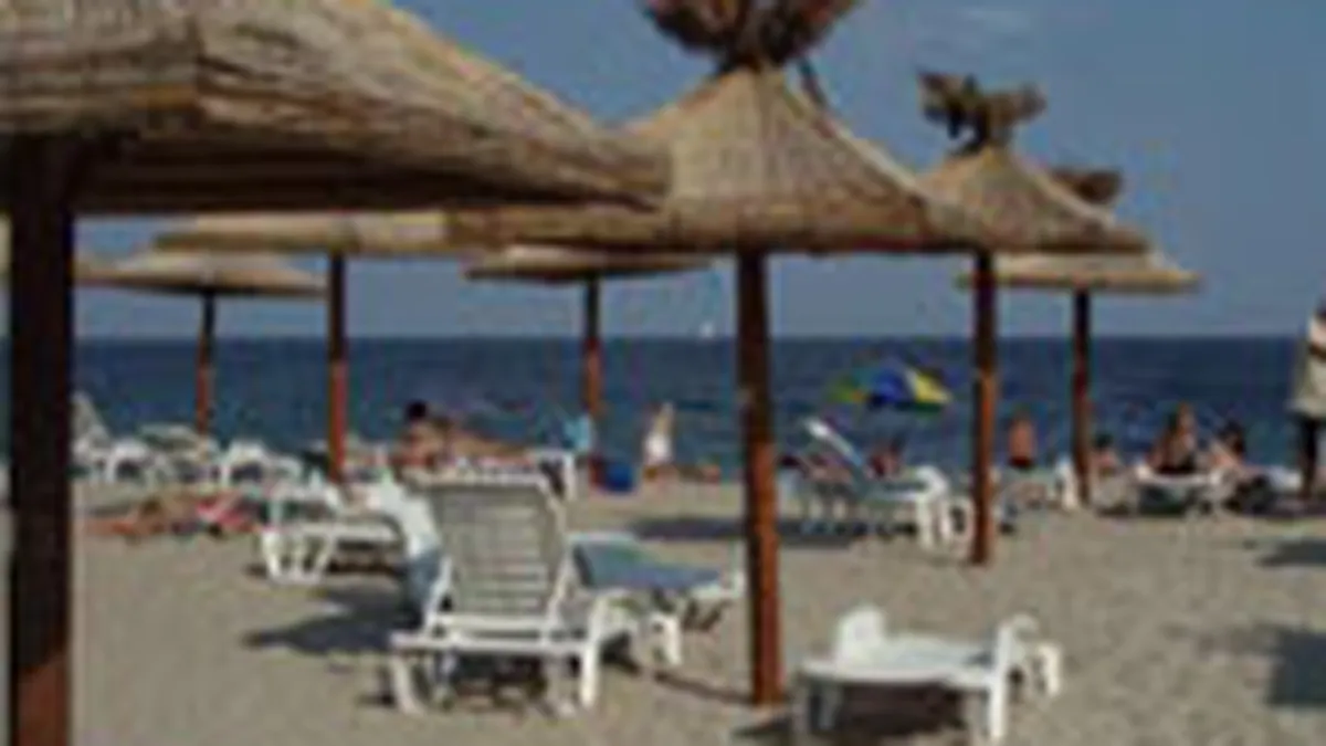 Tarifele de cazare pe litoral ar putea scadea cu 5-10% in vara 2009