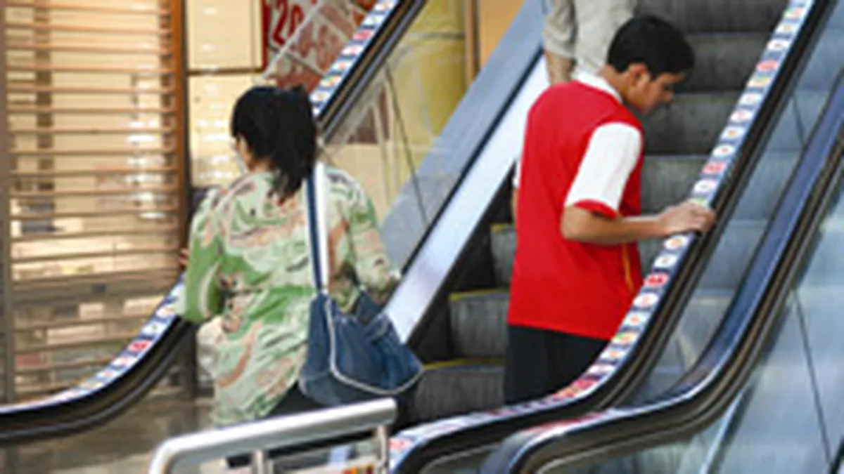 Investitie de 250.000 euro intr-un sistem de reclama pe balustrada scarilor rulante