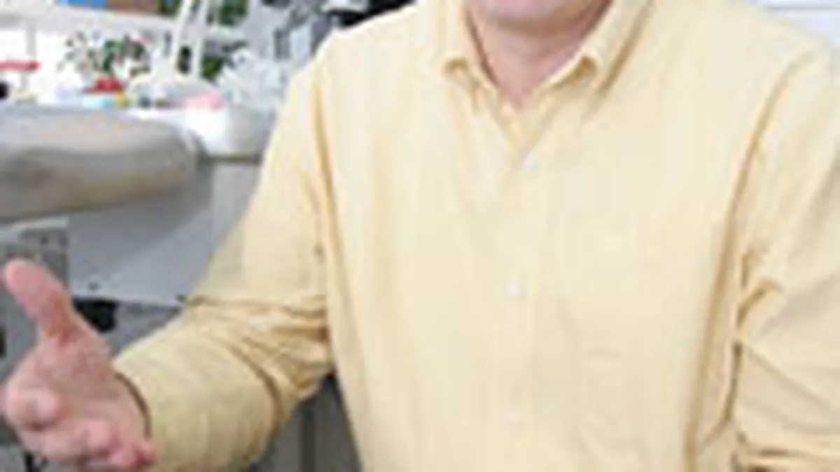 Ceciu, Antic Horologivm: Defectul cizmarului e sa aiba pantofi stricati si al ceasornicarului sa nu poarte ceas