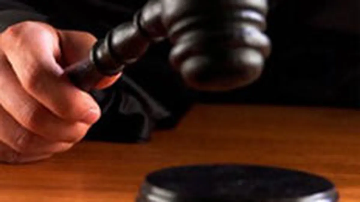 Facebook a castigat in instanta dreptul de a primi 873 mil. $ de la un spammer