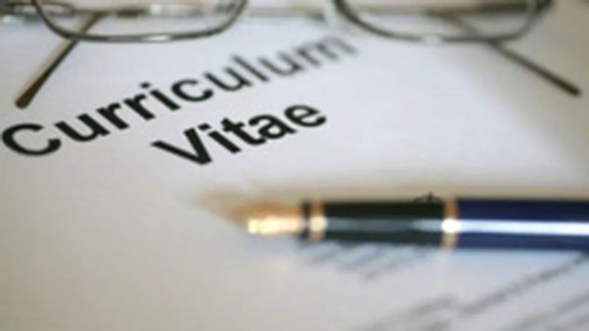 Cum pot fi depistate minciunile din CV-urile managerilor?