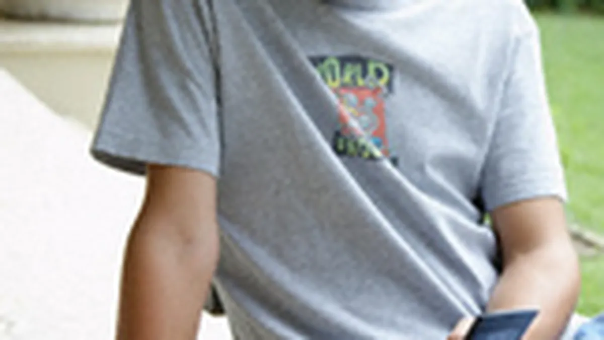 Tinerii pana in 30 de ani sunt mai receptivi la publicitatea pe mobil