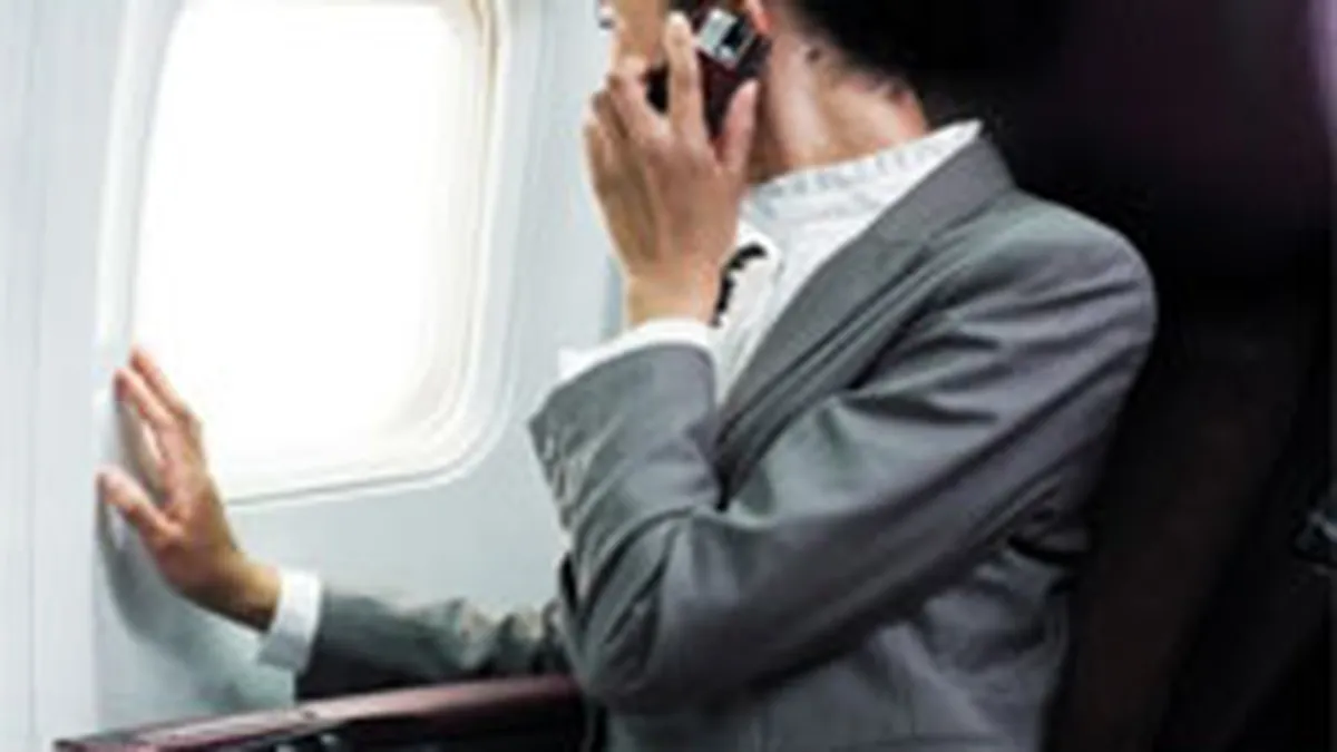 Vodafone lanseaza serviciul de roaming in avion, pe doua linii aeriene