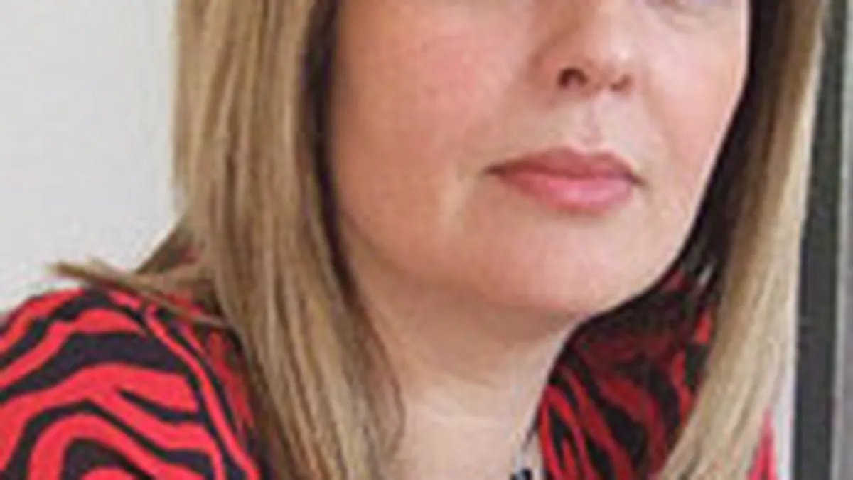 Adina Sorescu si Mihai Ene anunta oficial castigarea creatiei Ultra Pro Computers