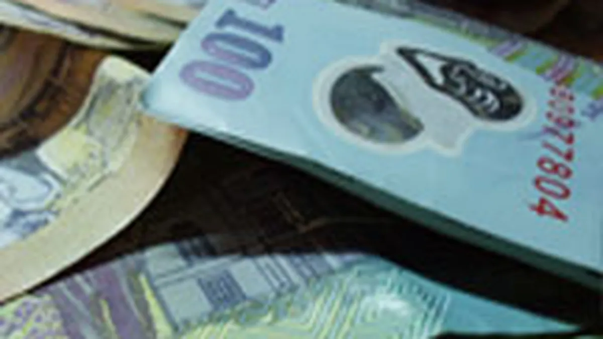 Moneda nationala s-a depreciat pana la 3,9650 lei/euro