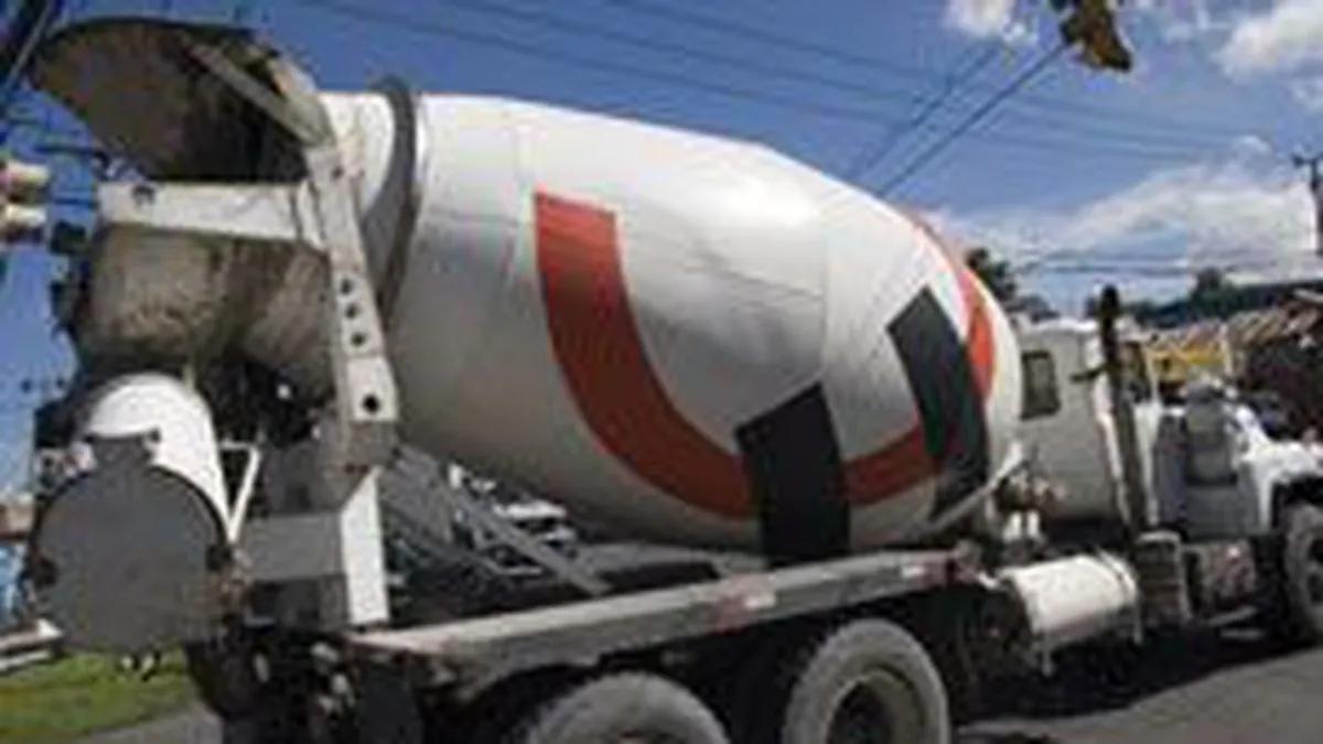 Holcim reduce investitiile planificate pentru 2009, din cauza crizei