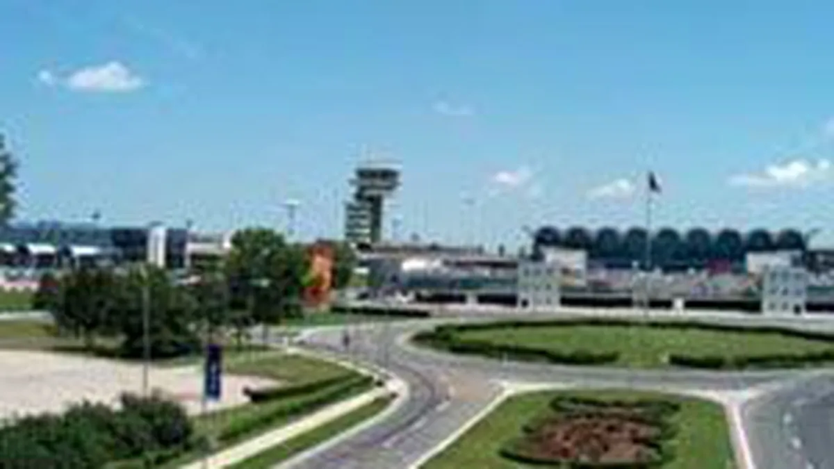 Senatul a decalat termenul exproprierilor pentru extinderea aeroportului Otopeni