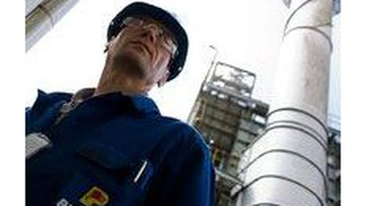 Petrom amana finalizarea modernizarilor la rafinaria Petrobrazi cu 2 ani