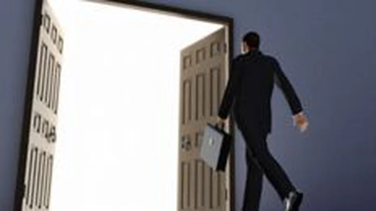 Semnal de alarma pentru piata de recrutare: Clientii prefera sa se descurce singuri