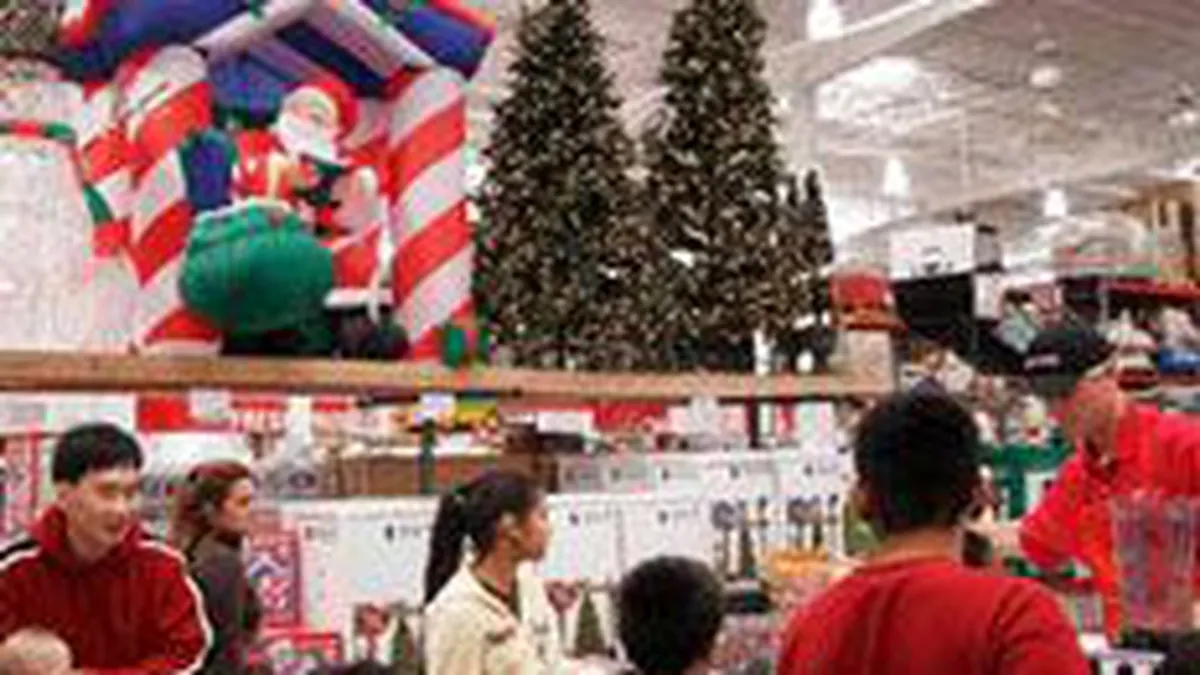 Studiu: 42,5% dintre romani au cheltuit la fel de mult de Craciun