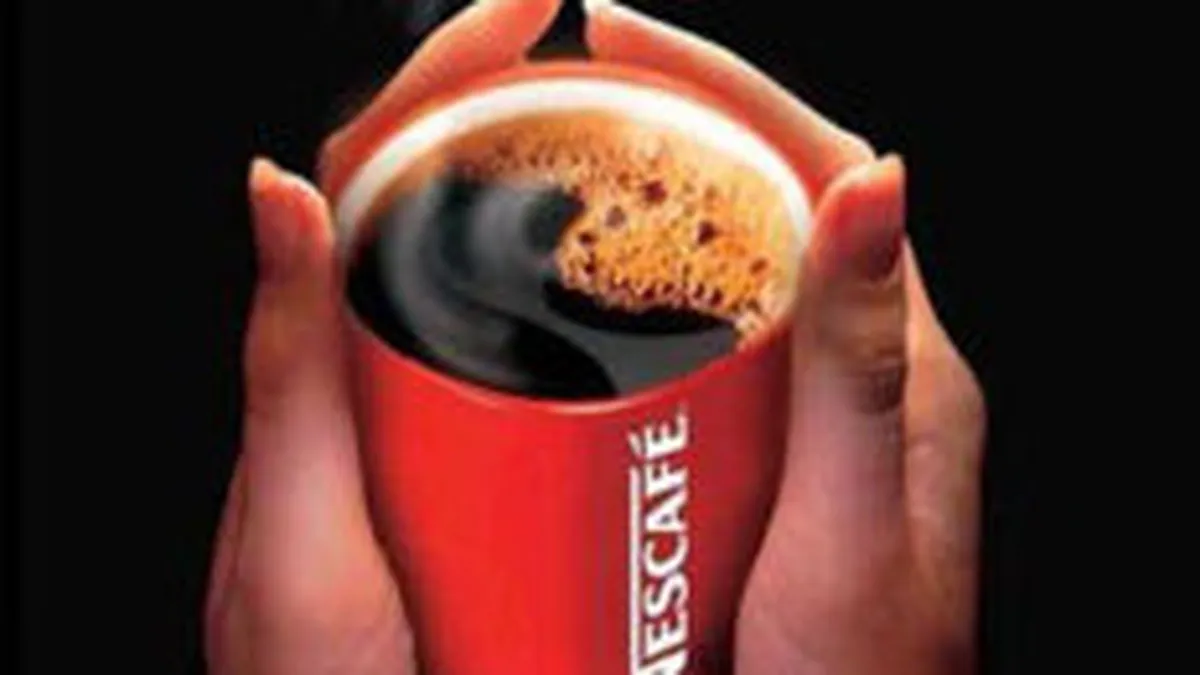 Nestle transforma statiile de autobuz in cafenele, cu 85.000 euro