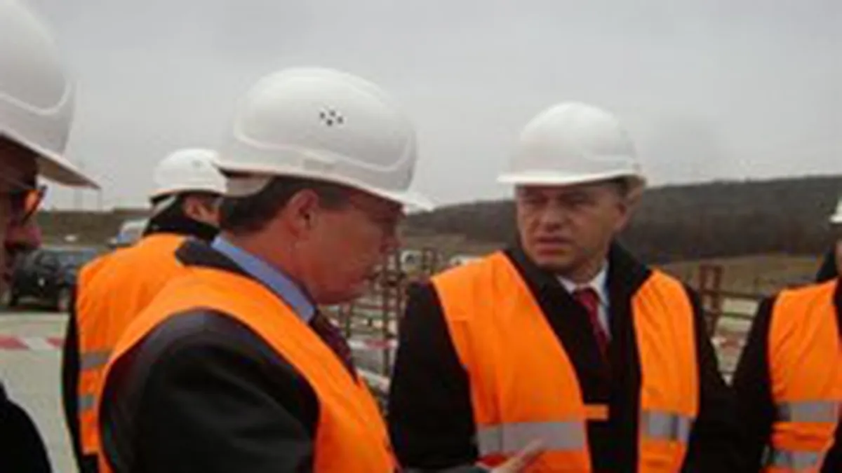 Bechtel: E mai rapid sa construiesti autostrazi cu bani de la buget