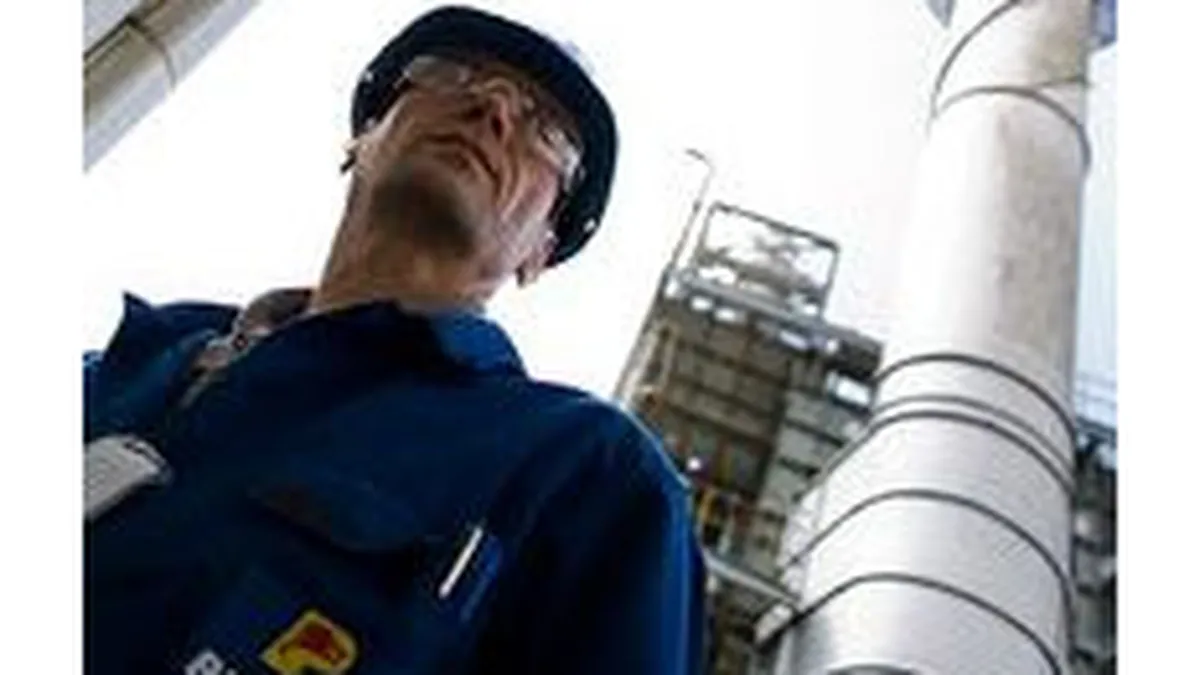 Petrom: Investitie de 90 mil. euro intr-o instalatie pentru producerea benzinei