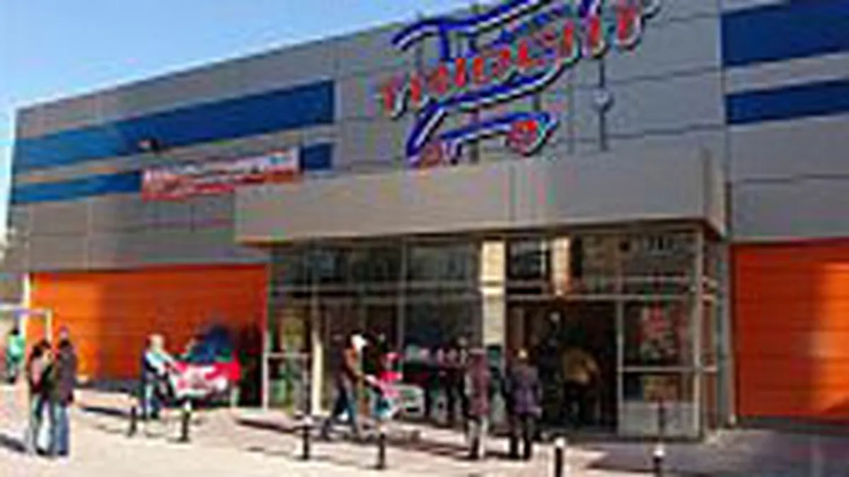 Retailerul Trident deschide sambata un hipermarket la Sibiu