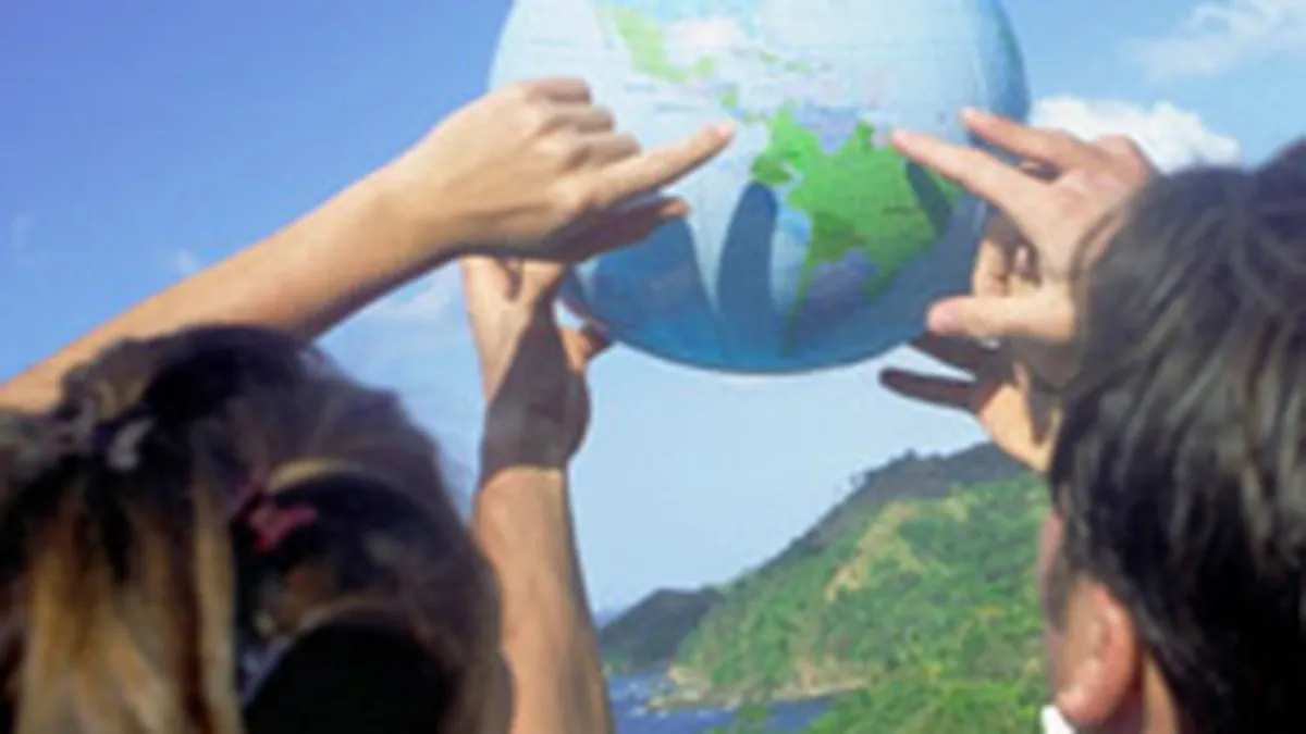 Romanii din Spania au trimis anul trecut in tara cu 7,5% mai multi bani