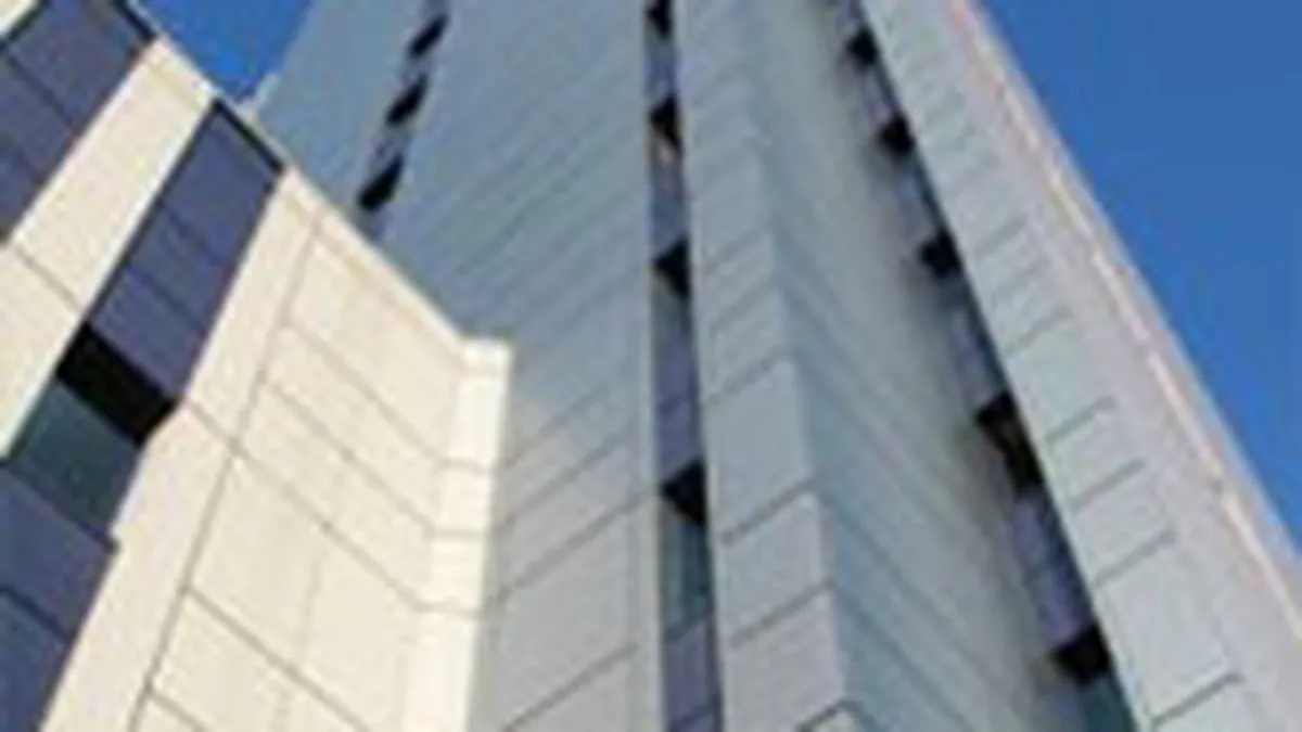 Esop: Cererea pentru spatii de birouri a scazut cu 25-30%, insa piata \se misca\