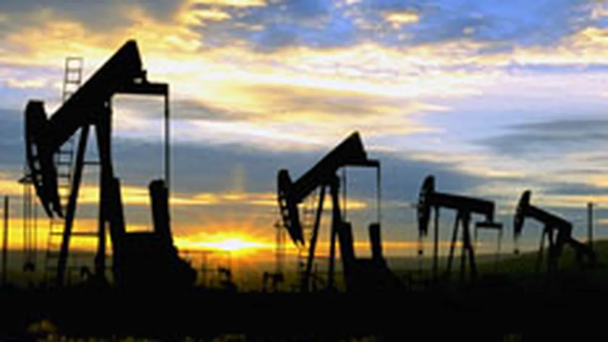 Pretul petrolului a scazut sub 50 de dolari/baril pe pietele din Asia