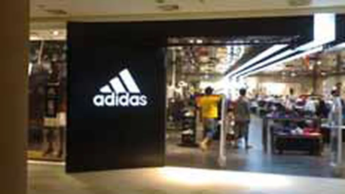 Profitul net al Adidas a scazut cu 97% in T1, pana la 5 mil. euro