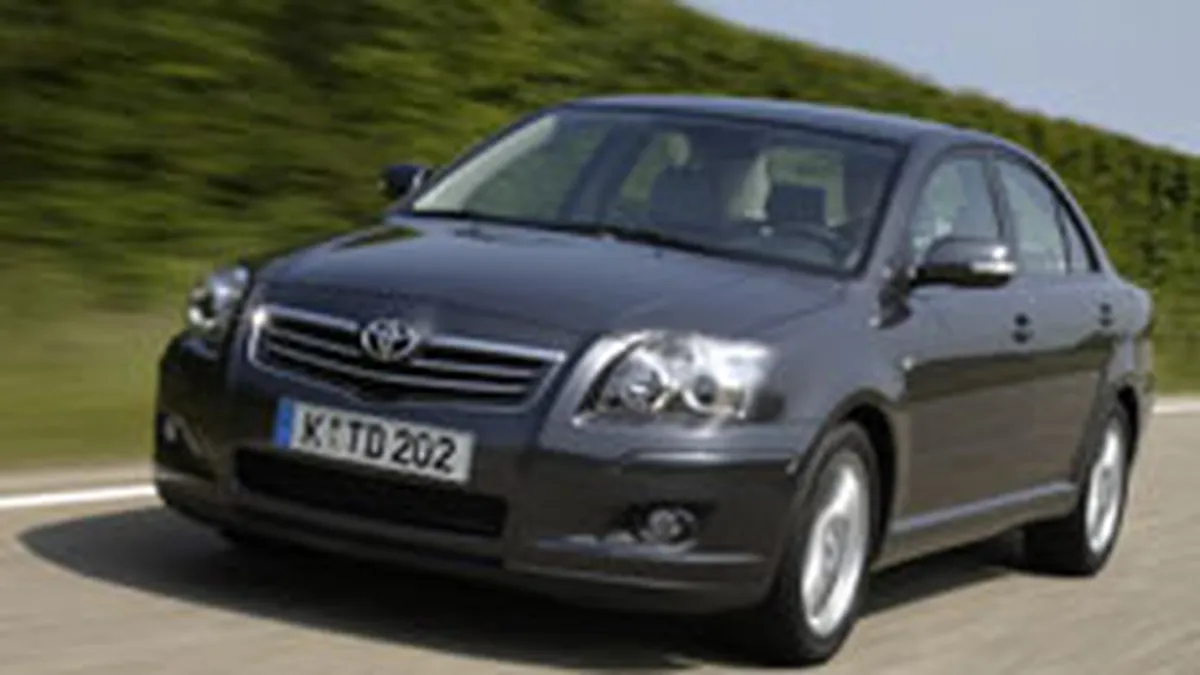 Toyota Romania reduce preturile la Corrolla si Avensis Classic