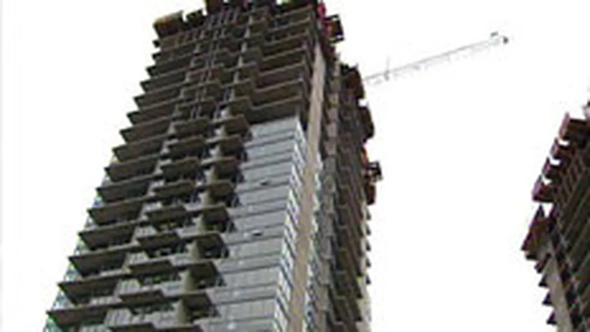 Tranzactiile de proiecte imobiliare din CEE au totalizat 100 mil. euro in aprilie