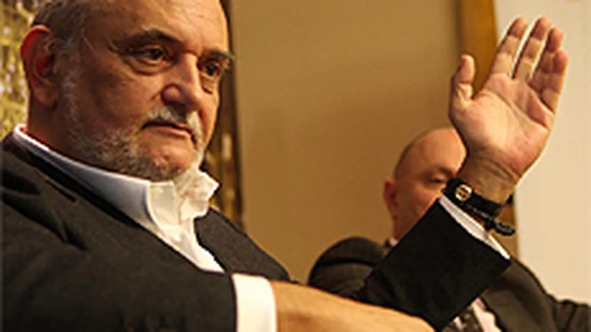 Dinu Patriciu a pus pe hartie 10 masuri anticriza