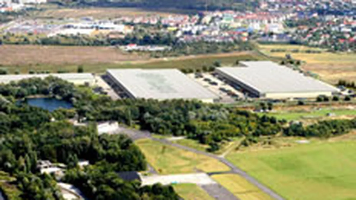 Acer a inchiriat 20.000 mp de spatii industriale in Polonia