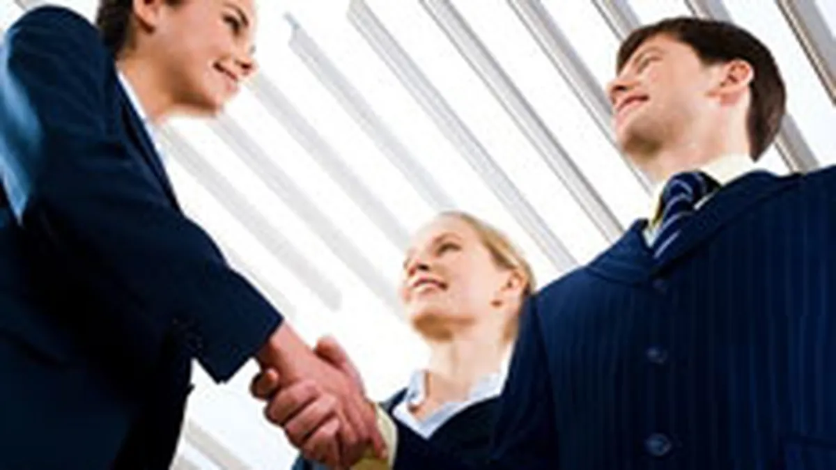 8 pasi pentru a-ti pastra angajatii performanti pe timp de criza