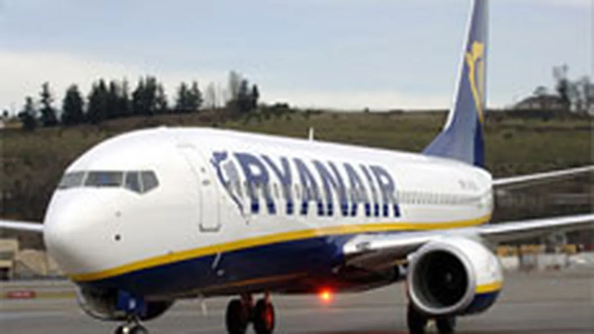 Propunere-soc la Ryanair: Curse gratis pentru pasagerii care stau in picioare