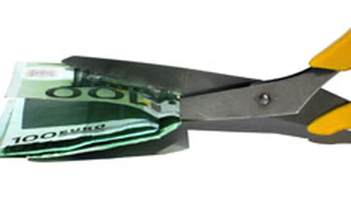 Asaltati de sute de CV-uri, angajatorii romani ofera salarii cu 20-30% mai mici