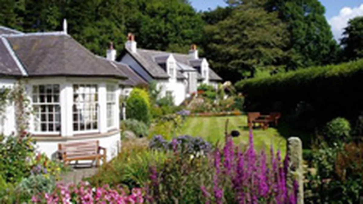 Casa la tara: Un business de 1 miliard euro neafectat de criza