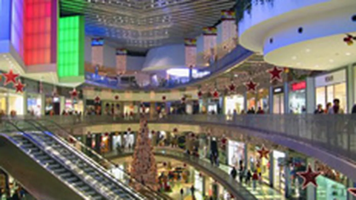 Studiu: Centrele comerciale din Bucuresti au pierdut intr-un an 46% din valoare