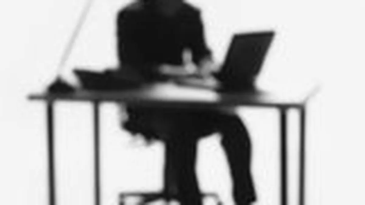 De ce nu vin investitorii straini in online-ul romanesc? \Mingea e la noi in teren, dar nu avem experienta sa o trimitem inapoi\