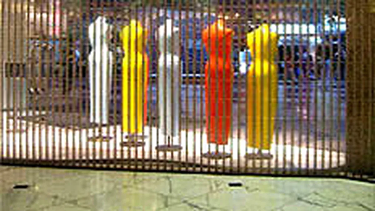 Colliers: In 2009 s-au deschis mall-uri si cu 50% din suprafata neocupata