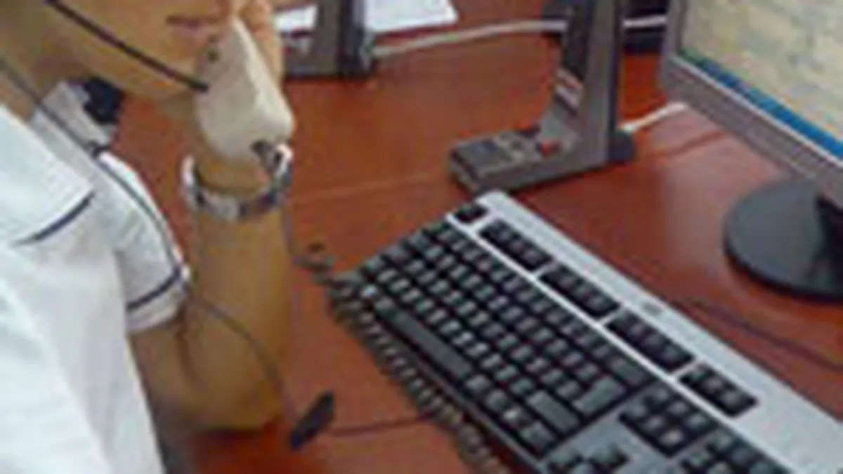 \Bombardamentul cu SMS-uri\, fara rezultat: Ponderea apelurilor abuzive la 112 a crescut