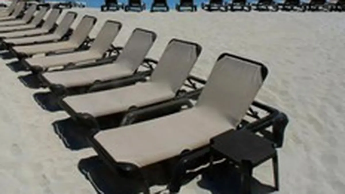 Impactul tichetelor de vacanta: sub 2% din veniturile hotelierilor de la mare