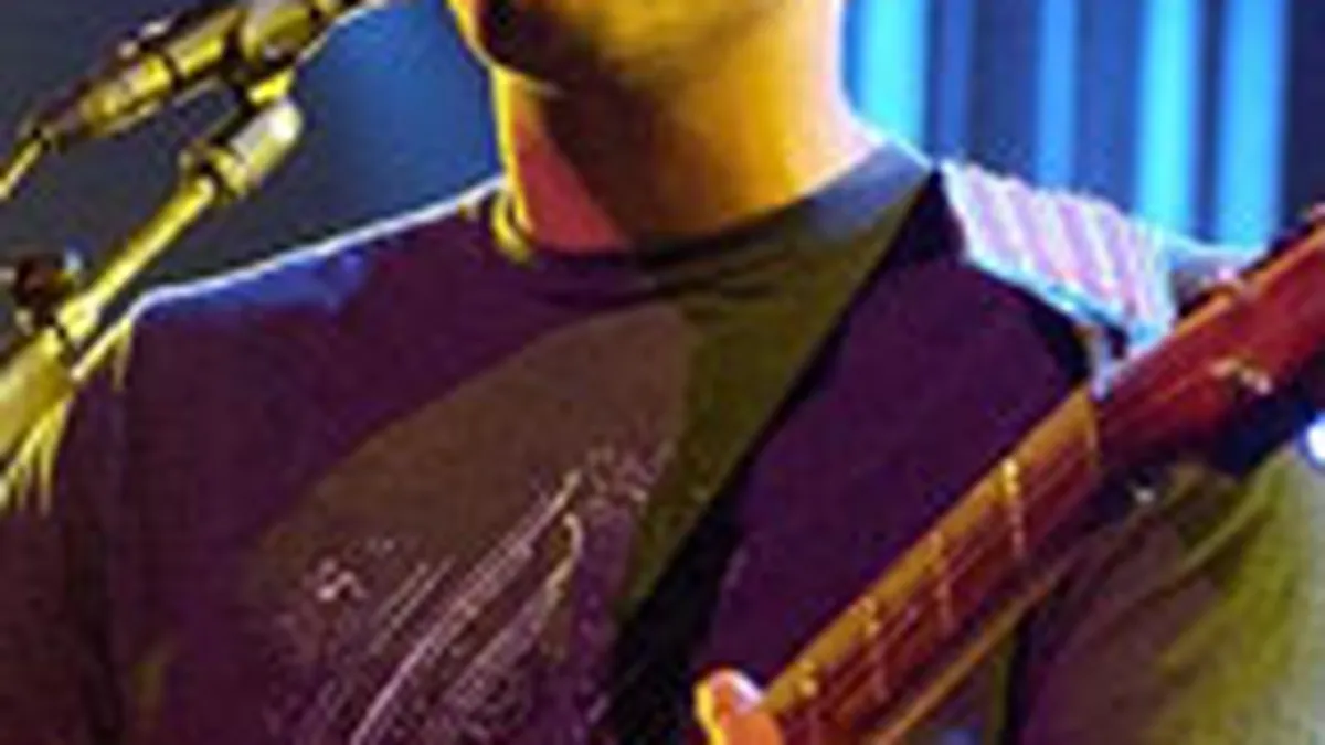 Twitter, utilizat ca mijloc de promovare pentru albume muzicale