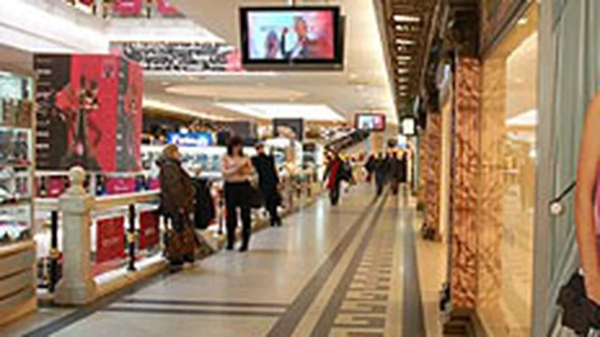 Retailerii si dezvoltatorii de mall-uri dau vina unii pe ceilalti pentru scaderea vanzarilor