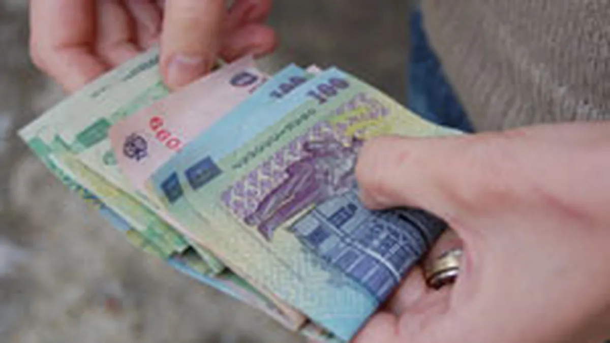 Castigul salarial mediu net a scazut cu 3% in august, la 1.348 lei
