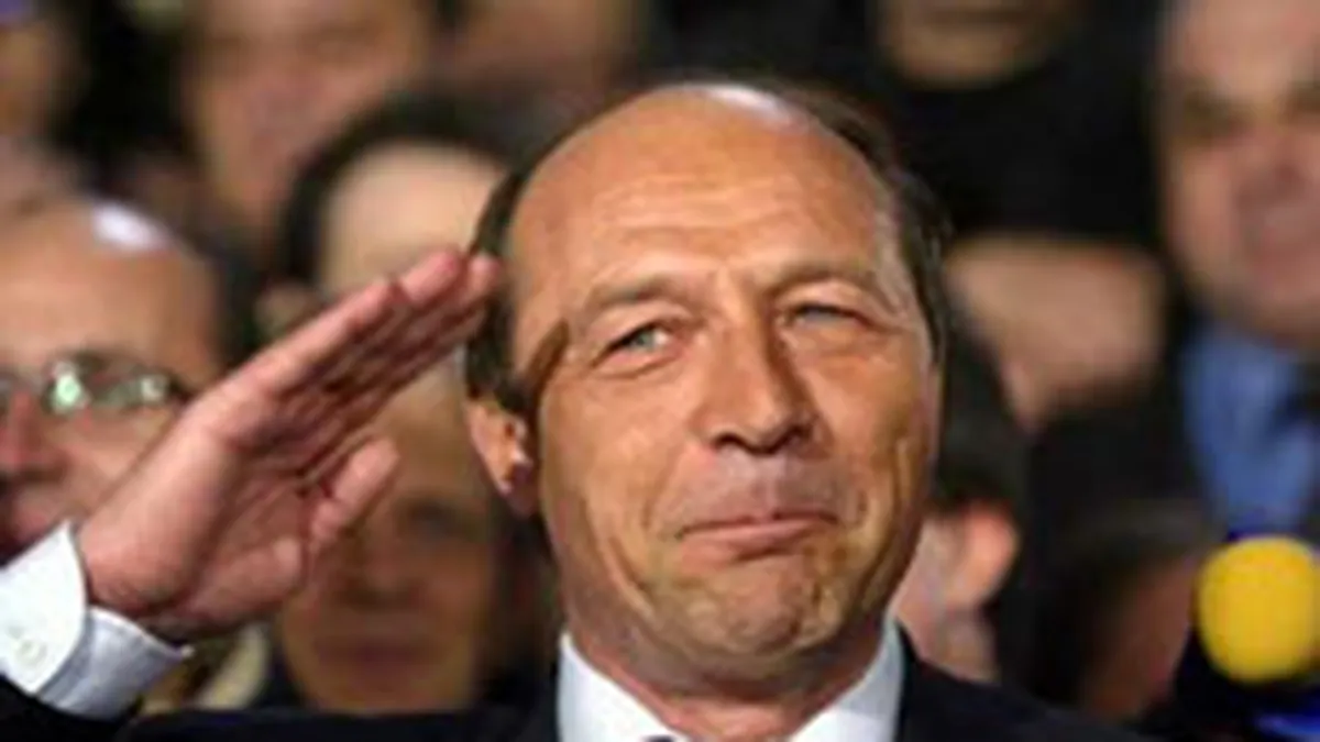 Basescu: Romania isi va relua cresterea economica la 6-9 luni dupa UE