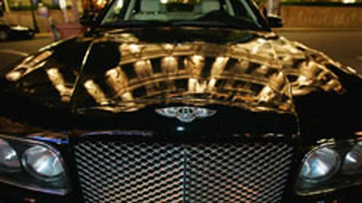 Raliul scaderilor de pe piata auto de lux continua: \Ne asteptam la o stabilizare in 2010\