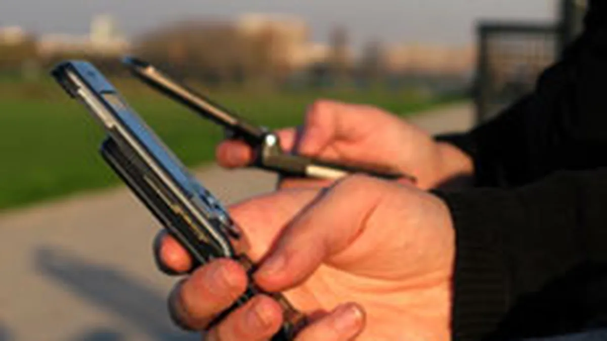 Cosmote lanseaza o cartela prepaid cu un credit de 5 euro bonus