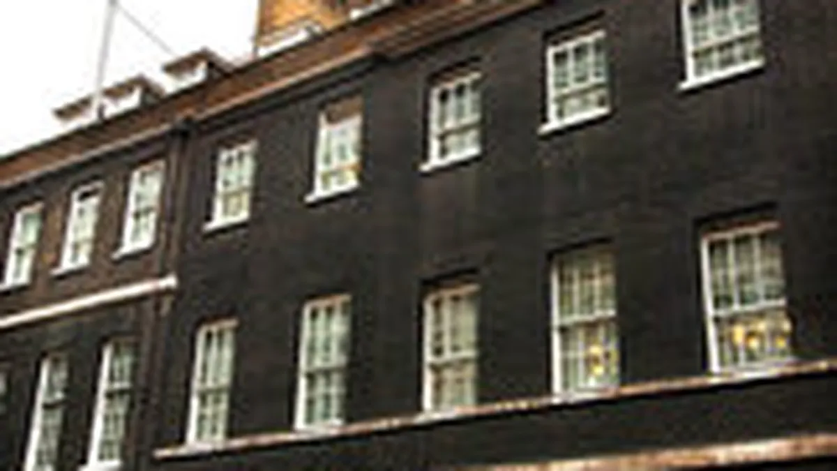 Guvernul britanic vrea 3 noi banci de retail, cu activele RBS, Lloyds si Northern Rock