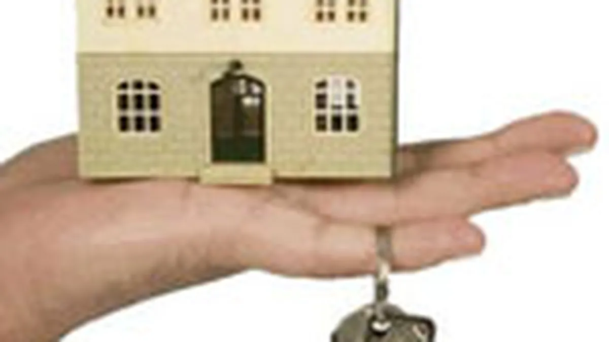 Cum iti primesti casa cand dezvoltatorul e in insolventa? Bagi mana in buzunar si iti platesti singur geamurile