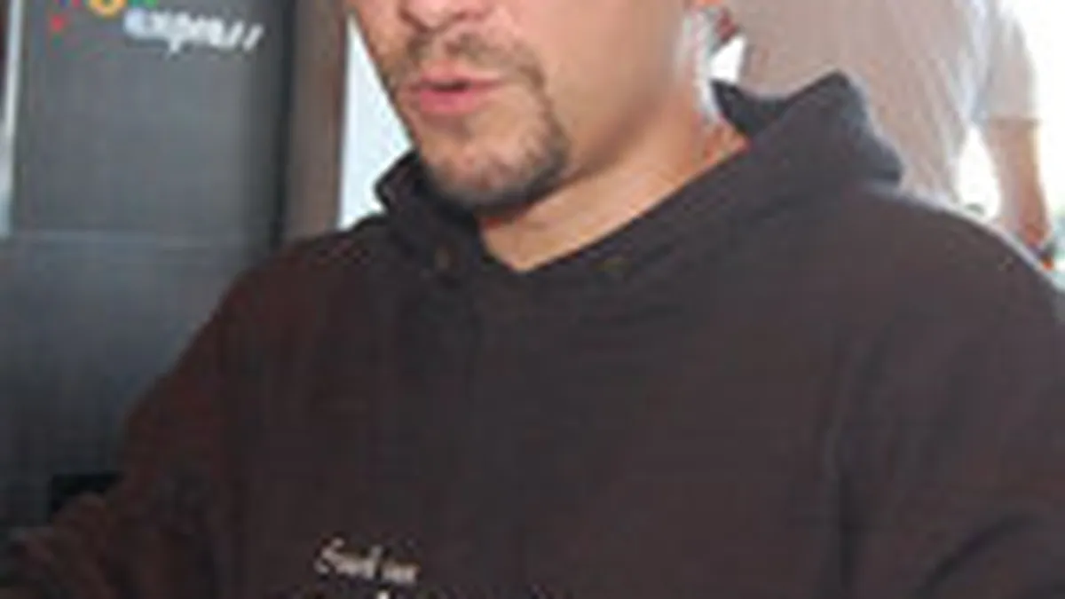 Sebastian \VisUrat\ Bargau: Va creste numarul companiilor care aleg bloggeri sa le reprezinte imaginea