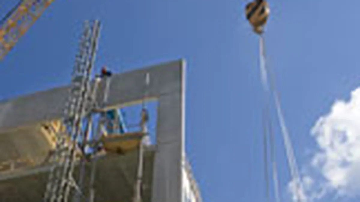 Dezvoltatorii imobiliari din Romania, dati in judecata de zeci de investitori straini