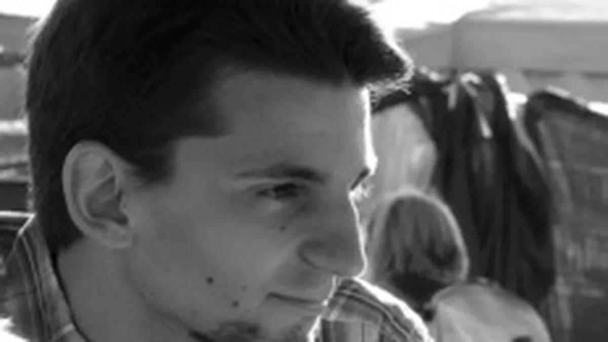 Nu se fac bani din webcomics? \Unii ii intorc cu lopata\